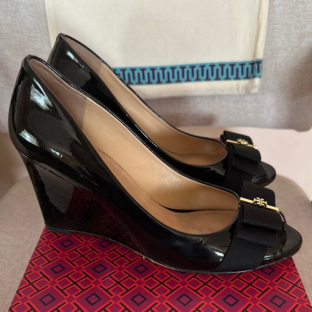 Tory Burch Black Peep-Toe Wedges with Gold Charm - Picture 2 of 8